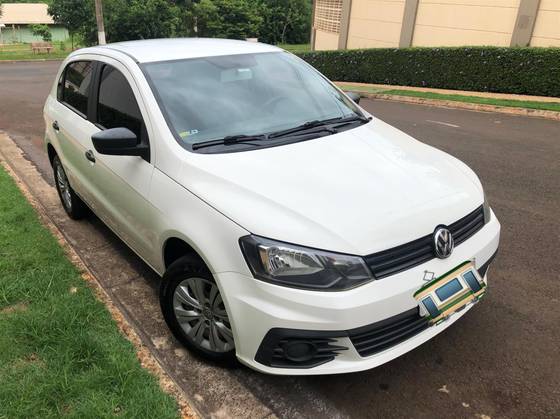 VOLKSWAGEN GOL 1.6 MSI TOTALFLEX TRENDLINE 4P MANUAL VOLKSWAGEN GOL 1.6 MSI TOTALFLEX TRENDLINE 4P MANUAL